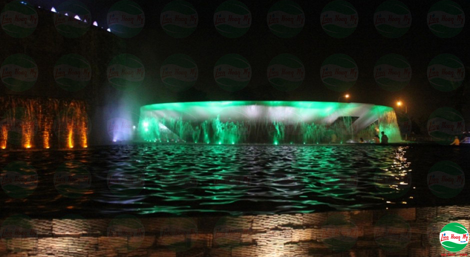 Phun nước nghệ thuật hồ số 8 Becamex Bình Dương