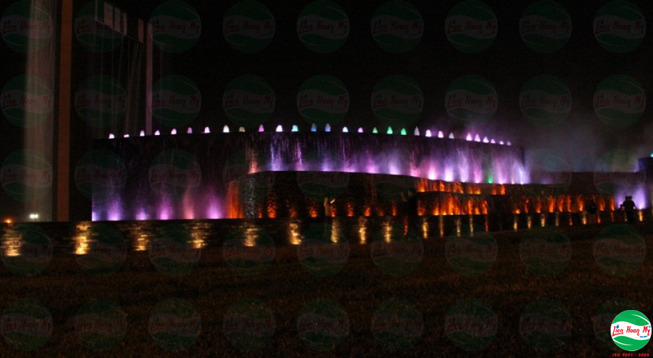 Phun nước nghệ thuật hồ số 8 Becamex Bình Dương