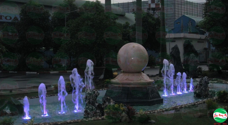 Phun nước nghệ thuật Công Ty Dệt May 7