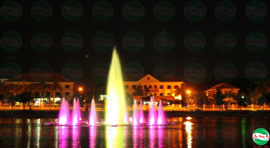 Phun nước nghệ thuật Trung Tâm Hành Chính Lâm Hà - Lâm Đồng