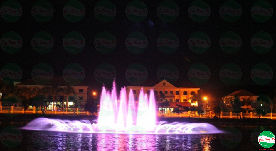 Phun nước nghệ thuật Trung Tâm Hành Chính Lâm Hà - Lâm Đồng
