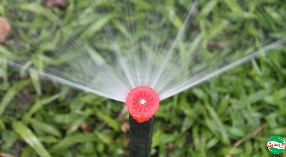 Hệ thống tưới tự động Xa Lộ Hà Nội